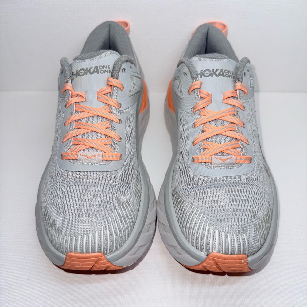 Hoka Women's Light Gray & Peach Bondi 7 Running Shoes - Picture 3 of 8